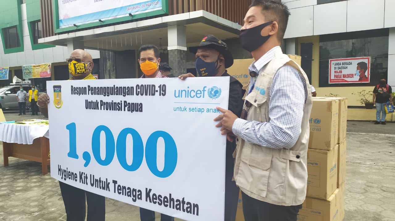 Penyerahan bantuan ventilator dan agen 1.000 KID dari Unicef kepada Pemerintah Provinsi Papua