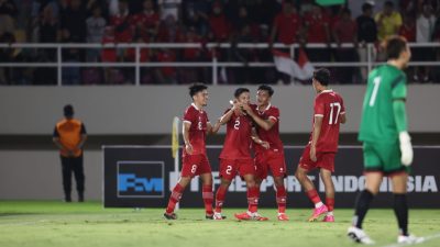 Pemain Tim Nasional Indonesia U-23 yang didukung oleh PT Freeport Indonesia (PTFI) sebagai sponsor utama melakukan selebrasi saat pertandingan Kualifikasi Piala Asia U-23 2024 melawan China Taipei di Stadion Manahan Solo, Jawa Tengah, Sabtu (9/9).