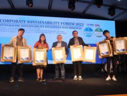 FIFGROUP Borong Delapan Penghargaan dalam Ajang Sustainability Initiatives & Warrior 2023